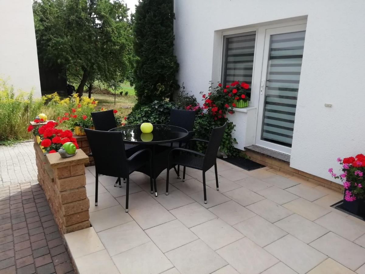 Modern Holiday Home Idyllic Setting With Terrace Medebach Luaran gambar