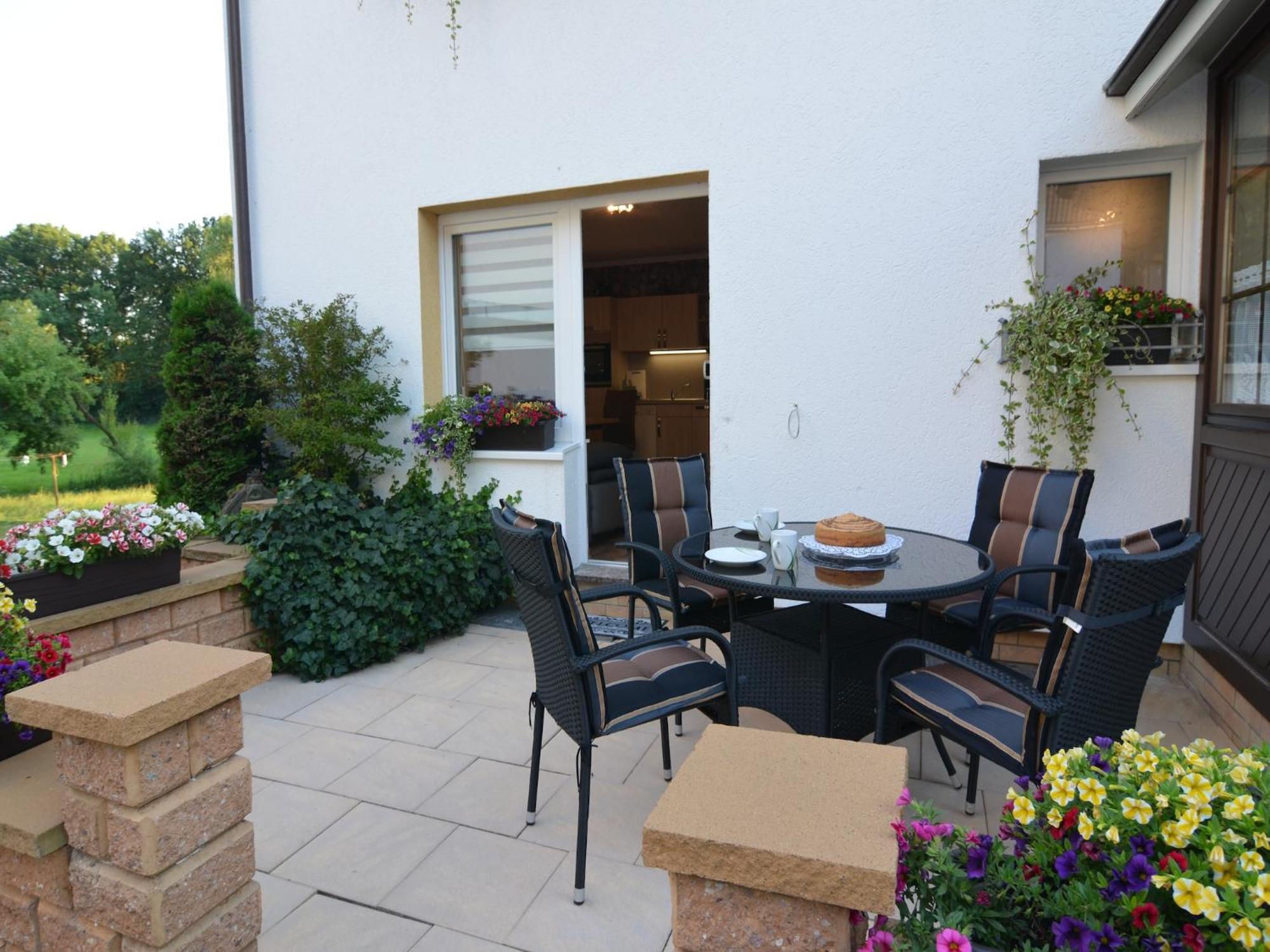 Modern Holiday Home Idyllic Setting With Terrace Medebach Luaran gambar